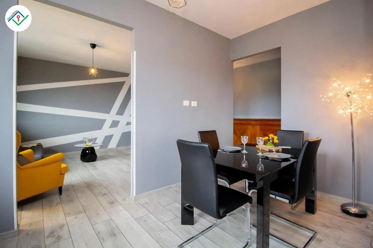 Yellow Apartment Монтекатини-Терме