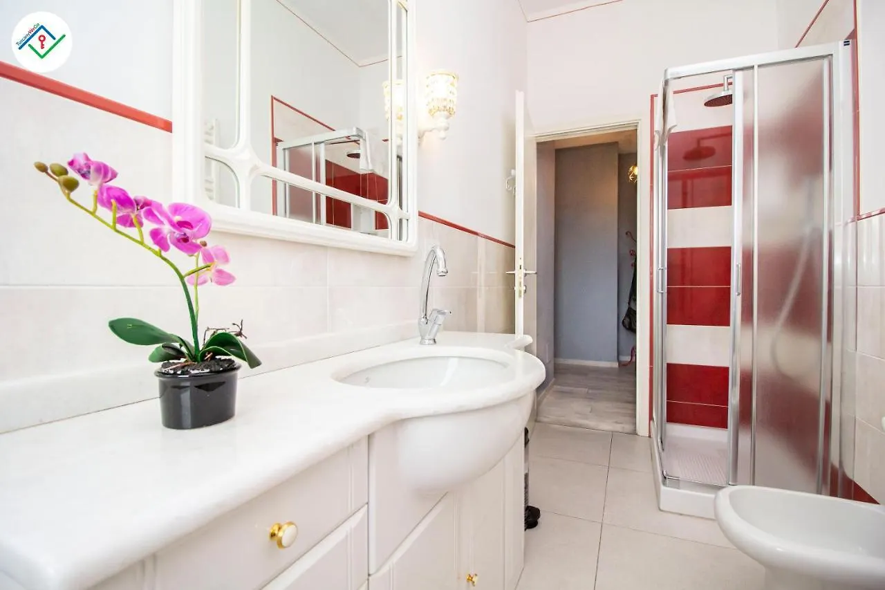 Yellow Apartment Montecatini Terme